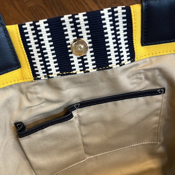 NWOT Tory Burch Center Stripe Ella Tote - Picture 6 of 6